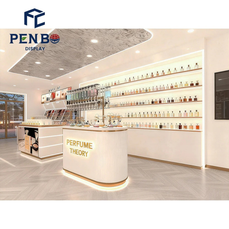 Szafka ekspozycyjna na perfumy – Perfume Fragrance Shop recenzja i cena