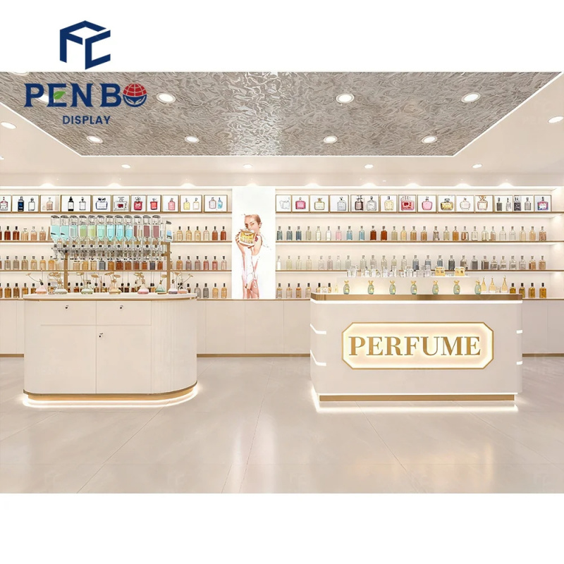 Szafka ekspozycyjna na perfumy – Perfume Fragrance Shop recenzja i cena