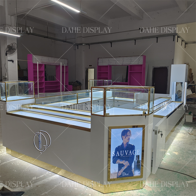 Wystawka perfum na zamówienie, – Perfume Fragrance Shop recenzja i cena